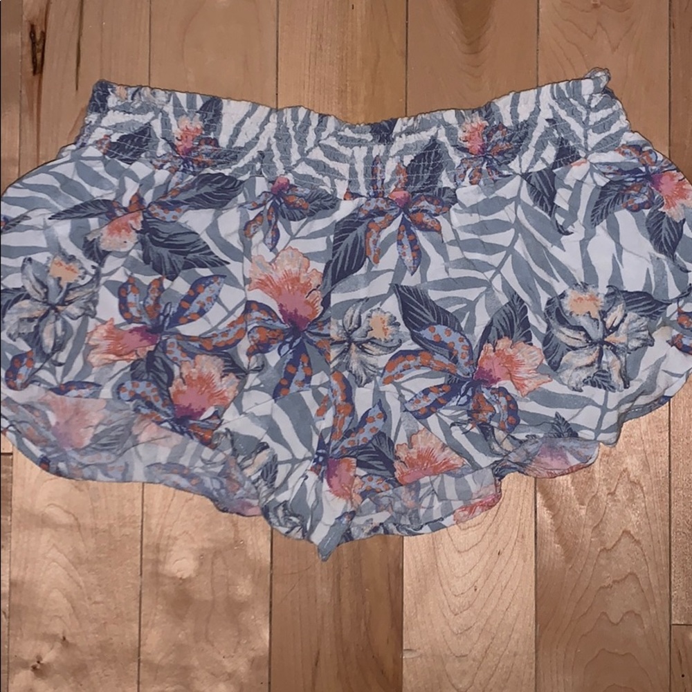 Women’s rip curl shorts